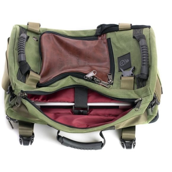 SOVRN Republic Drifter 30L backpack duffle - Picture 4 of 15